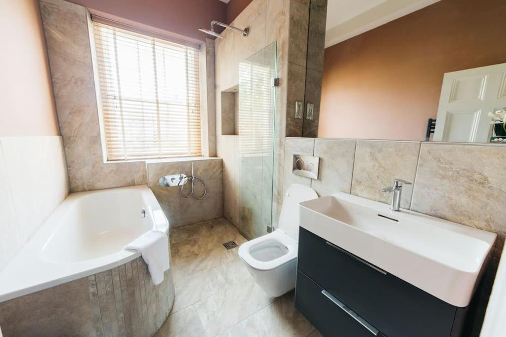 Luxury, Central, Sun-Filled 3 Bed Haven In Bath Dış mekan fotoğraf
