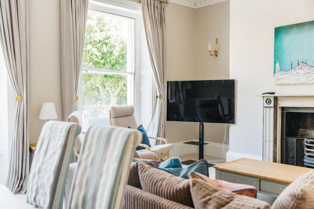 Luxury, Central, Sun-Filled 3 Bed Haven In Bath Dış mekan fotoğraf